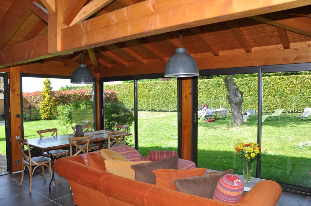 B&B La Cerisaie Francheleins Экстерьер фото