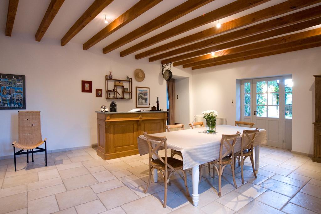 B&B La Cerisaie Francheleins Экстерьер фото
