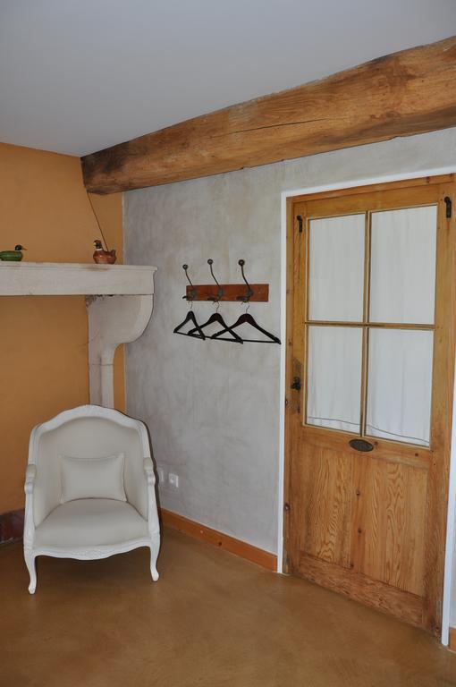B&B La Cerisaie Francheleins Номер фото